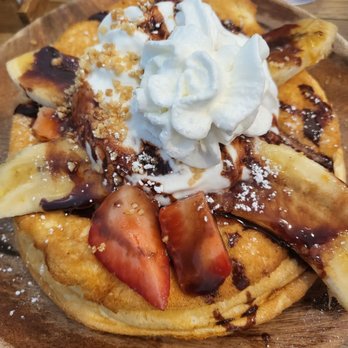 Aloha Kitchen - Banana Strawberry Souffle Pancake - Breakfast & Brunch Near Me - Honolulu, Hawaii Aloha Kitchen - Banana Strawberry Souffle Pancake - Breakfast & Brunch Near Me - Honolulu, Hawaii