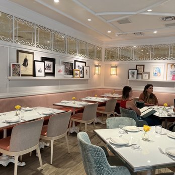 Swan - Dining indoors - Modern European Near Me - Miami, Florida Swan - Dining indoors - Modern European Near Me - Miami, Florida