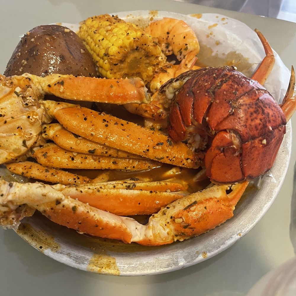 Combo D 1 Lobster Tail, 1/2 Lb Shrimp, 1/2 Lb Snow Crab Combo D 1 Lobster Tail, 1/2 Lb Shrimp, 1/2 Lb Snow Crab