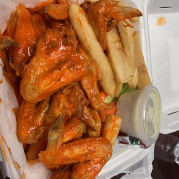 Westy's - Supposed to have been Honey Hot w/Lemon Pepper but it's definitely Original. - American Near Me - Memphis, Tennessee