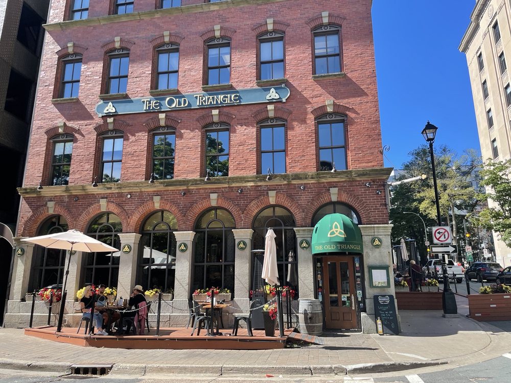 The Old Triangle Irish Alehouse