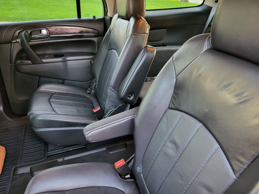 BERGSTROM CHEVROLET OF APPLETON Updated July 2024 11 Photos & 14