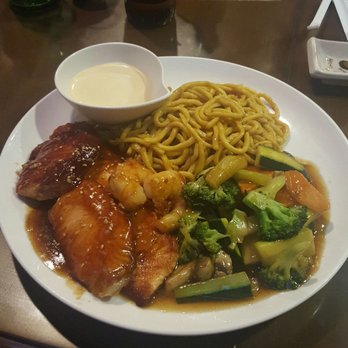 Koi Roll - Sushi Bars Near Me - Rolla, Missouri