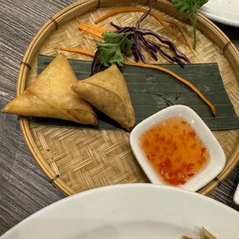 Thai Avenue Restaurant - chicken curry puff 4 pieces - Thai Near Me - Edmonton, Alberta Thai Avenue Restaurant - chicken curry puff 4 pieces - Thai Near Me - Edmonton, Alberta