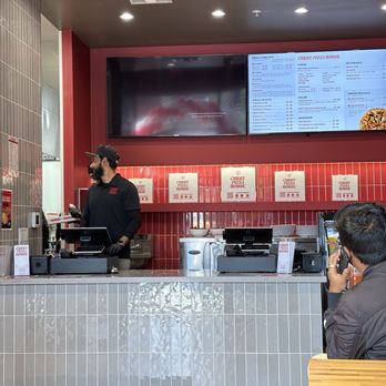 Curry Pizza House Hayward - Pizza Near Me - Hayward, California