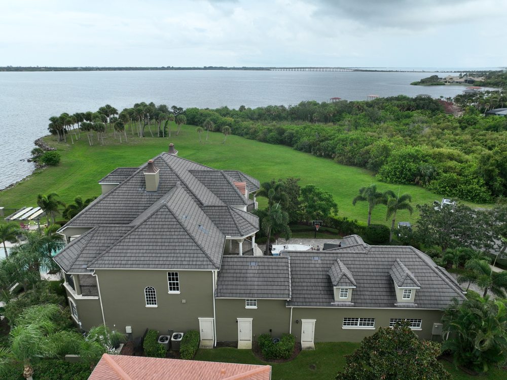 Slide of Platinum Roofing & Construction