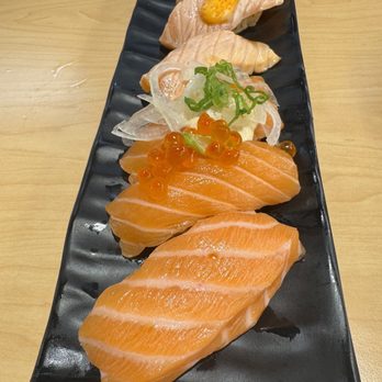 Waka Sakura - Conveyor Belt Sushi Near Me - Gardena, California