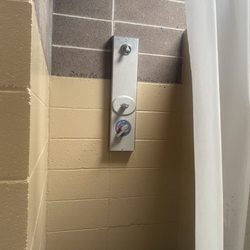Shower - cold water