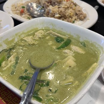 Chong's Cuisine - Green curry and fried rice - Chinese Near Me - Turlock, California Chong's Cuisine - Green curry and fried rice - Chinese Near Me - Turlock, California