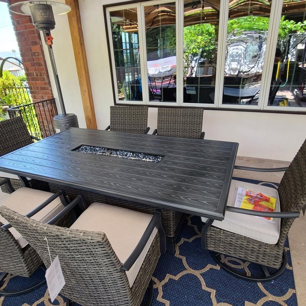 Outdoor dining set