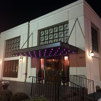 Lips - Atlanta - Exterior - Bars Near Me - Atlanta, Georgia Lips - Atlanta - Exterior - Bars Near Me - Atlanta, Georgia