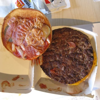 McDonald's - Royal Bacon opened up to show contents - Fast Food Near Me - Paris, 75