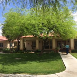 Brookdale Arrowhead Ranch - Courtyard, green space.