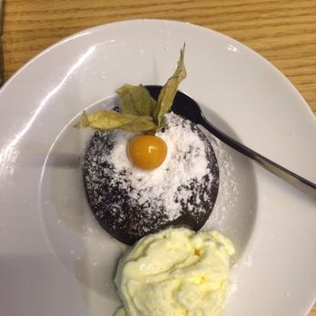 Room tapas bar restaurant - Molten chocolate cake - Tapas/Small Plates Near Me - Prague, Puerto Rico Room tapas bar restaurant - Molten chocolate cake - Tapas/Small Plates Near Me - Prague, Puerto Rico