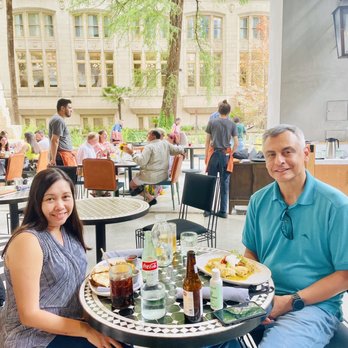 Domingo - Outdoor dining - Cocktail Bars Near Me - San Antonio, Texas
