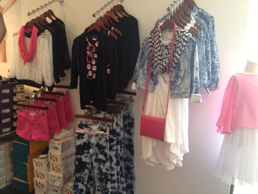 Un Deux Trois by null