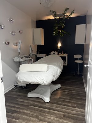 Shine On Gentlemen's Salon & Spa