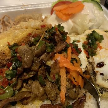 Que Huong Bistro - Vietnamese Near Me - Houston, Texas Que Huong Bistro - Vietnamese Near Me - Houston, Texas