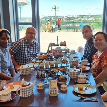 PLACE DUFFERIN - Fun with friends, and great to graze while we gab - Buffets Near Me - Québec City, Quebec