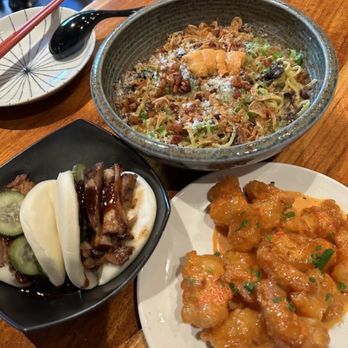 Jun-Men Ramen Bar - Pork Bun Crunchy Shrimp Uni Mushroom Mazemen - Ramen Near Me - New York, New York Jun-Men Ramen Bar - Pork Bun Crunchy Shrimp Uni Mushroom Mazemen - Ramen Near Me - New York, New York