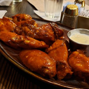 Crafted - Very spicy, rubbery wings - American Near Me - Richmond, Virginia