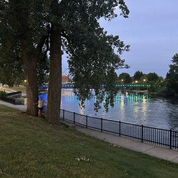 Mishawaka Riverwalk - Parks Near Me Mishawaka Riverwalk - Parks Near Me