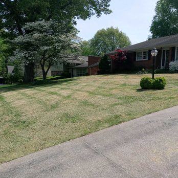 Bone Yard Lawn Service - the front of the house - Lawn Services Near Me Bone Yard Lawn Service - the front of the house - Lawn Services Near Me