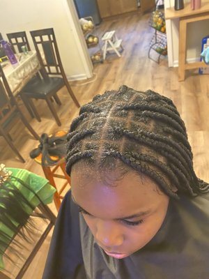 Knotless braids - We are specializes in all kin of knotless Knotless braids - We are specializes in all kin of knotless