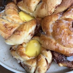 Racoon Coffee and More - Delicious Norwegian pastry!