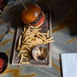 Grounded Coffee - Burger