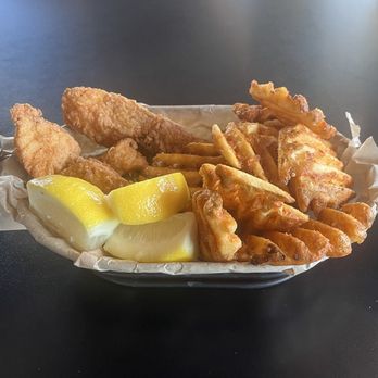 Whiskey C Kitchen + Bar - Fish and Fish & Chips - Sports Bars Near Me - Waitsburg, Washington