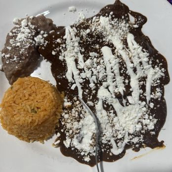 Meztli - Chicken Mole - Mexican Near Me - San Martín Centro, MEX