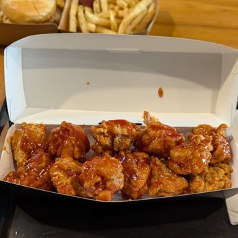 350F Chicken - Yangyeom fried chicken $18, so delicious - Korean Near Me - Vancouver, British Columbia