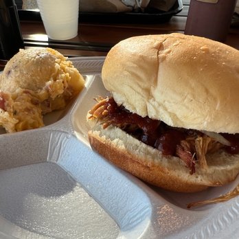 Lost Texan BBQ - Pulled pork sandwich with twice smashed potatoes - Barbeque Near Me - Pleasant View, Utah