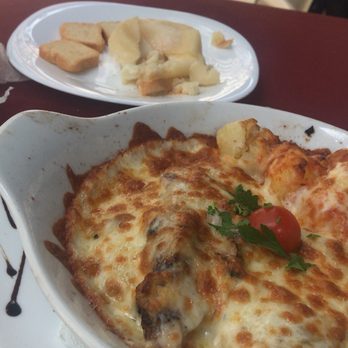 Ristorante Vincenzo's - Parmesan chicken with cheese & potatoes - Italian Near Me - Lisbon, 11