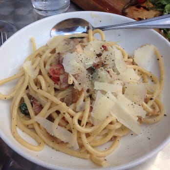 GIA MIA - Wheaton - Bucatini Garlic Cream - Italian Near Me - Wheaton, Illinois GIA MIA - Wheaton - Bucatini Garlic Cream - Italian Near Me - Wheaton, Illinois