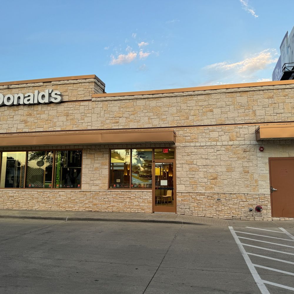 McDonald's - Front - Fast Food Near Me - Dallas, Texas