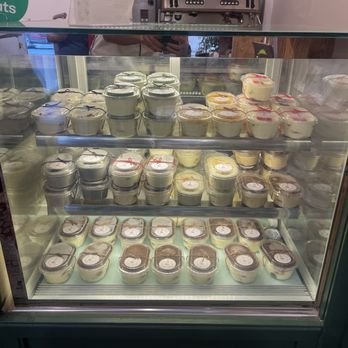 Nonna Lia - Display - Desserts Near Me - Toronto, Ontario
