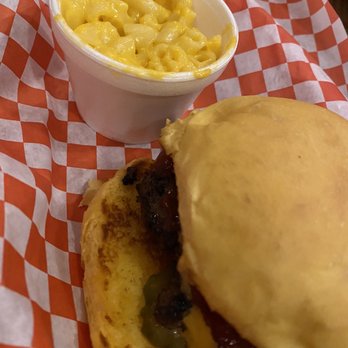 Chubby’s Cafe  - Kids All American Cheeseburger - Salad Near Me - Vineyard, Utah