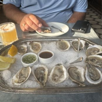 St Genevieve - Ooh so good lovely Pink Moon oysters for $2 each during HH. They were sooo sweet. - French Near Me - Minneapolis, Minnesota St Genevieve - Ooh so good lovely Pink Moon oysters for $2 each during HH. They were sooo sweet. - French Near Me - Minneapolis, Minnesota