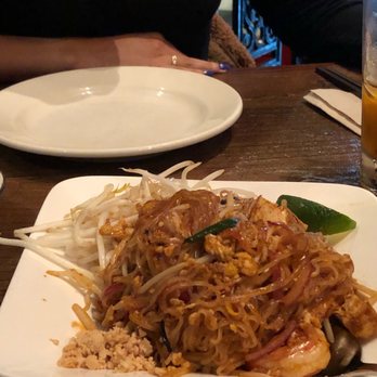 Basil Canteen - Shrimp Pad Thai - Thai Near Me - San Francisco, California