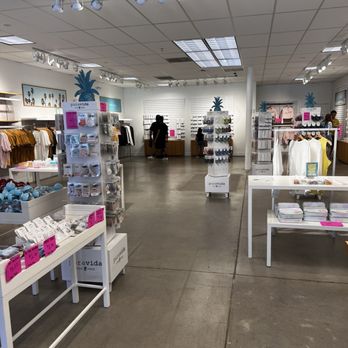 Pura Vida Live Free - Jewelry Near Me - Camarillo, California Pura Vida Live Free - Jewelry Near Me - Camarillo, California
