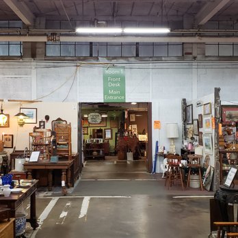 The Slatington Marketplace - Antiques Near Me - Slatington, Pennsylvania