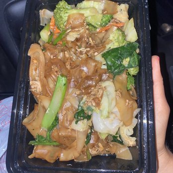 Bahn Thai - Pad see ew with veggies! - Thai Near Me - San Diego, California Bahn Thai - Pad see ew with veggies! - Thai Near Me - San Diego, California