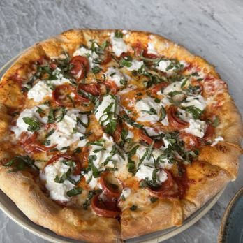 It's Italia - Honey Bee pizza - Italian Near Me - Half Moon Bay, California It's Italia - Honey Bee pizza - Italian Near Me - Half Moon Bay, California