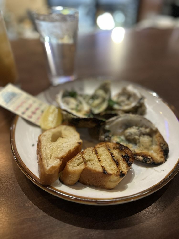 Guesthouse Tavern & Oyster