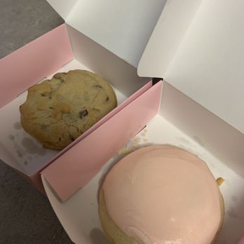 Crumbl - Tatum - Bakeries Near Me - Phoenix, Arizona