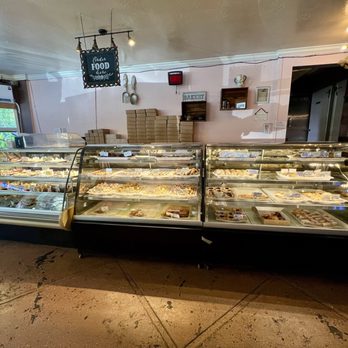 La Placa Family Bakery - Inside - Gelato Near Me - Scotts Valley, California La Placa Family Bakery - Inside - Gelato Near Me - Scotts Valley, California