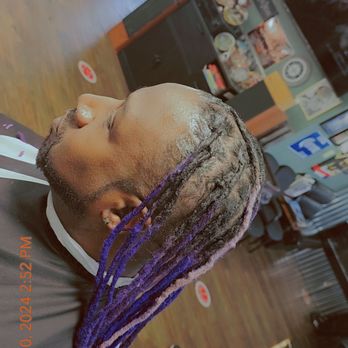 Custom Clean Cuts Barbershop - Great place where all can relax and feel at Home. Family based, and best - Barbers Near Me - Yakima, Washington Custom Clean Cuts Barbershop - Great place where all can relax and feel at Home. Family based, and best - Barbers Near Me - Yakima, Washington