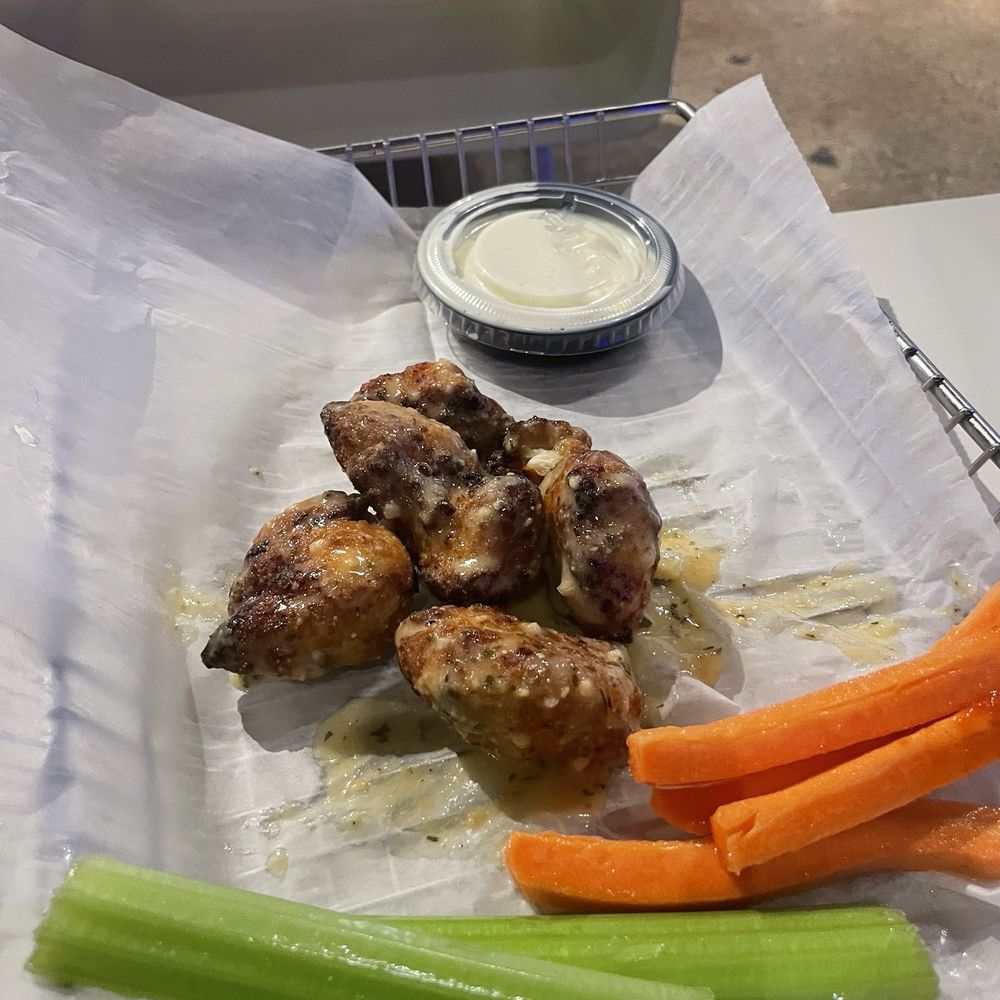 Five Iron Golf - Boneless Wings - Sports Bars Near Me - Detroit, Michigan